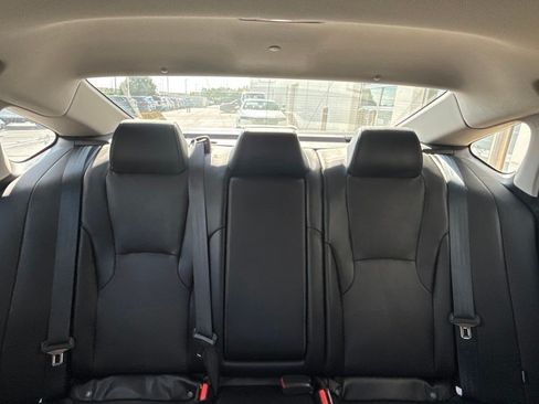 Used 2023 Honda Accord Touring image 11