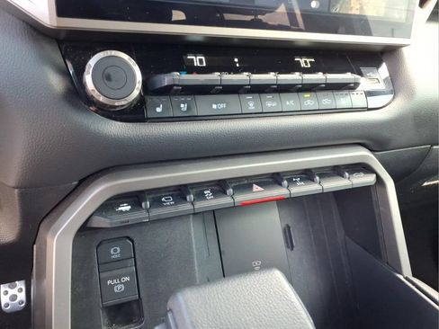 Used 2025 Toyota Tundra Limited w/ TRD Off-Road Package AWD/4WD image 10