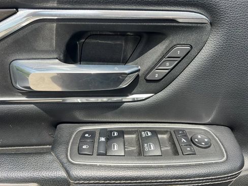 Used 2022 RAM 1500 Laramie AWD/4WD image 29