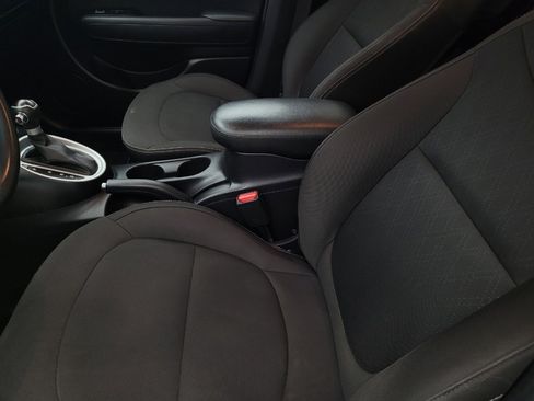 Used 2016 Kia Soul image 17