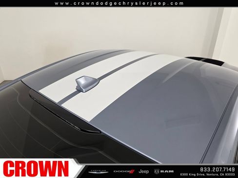 Used 2022 Ford Mustang Shelby GT500 w/ Technology Package RWD image 11