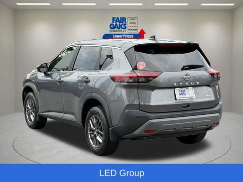 Used 2023 Nissan Rogue S AWD/4WD image 10