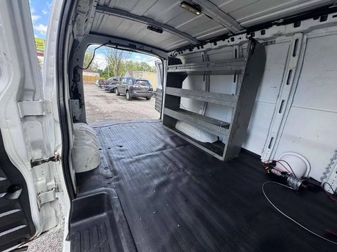 Used 2016 Chevrolet Express 2500 RWD image 11