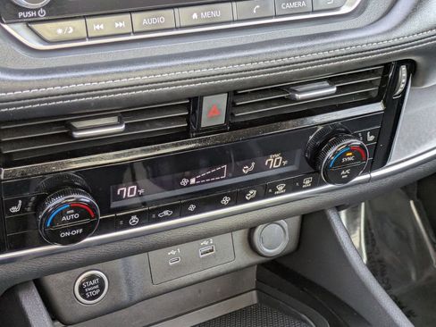 Certified 2022 Nissan Rogue SV w/ SV Premium Package image 22