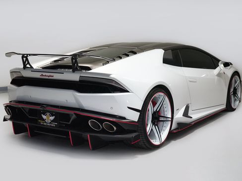Used 2015 Lamborghini Huracan LP 610-4 AWD/4WD image 5