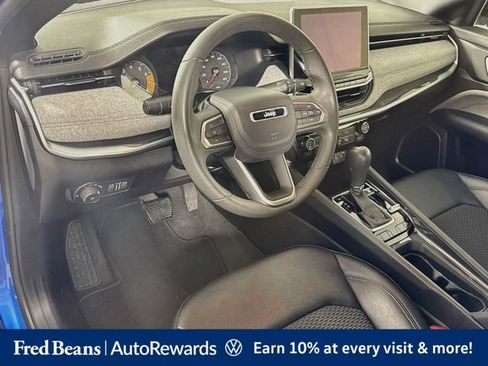 Used 2024 Jeep Compass Latitude AWD/4WD image 12