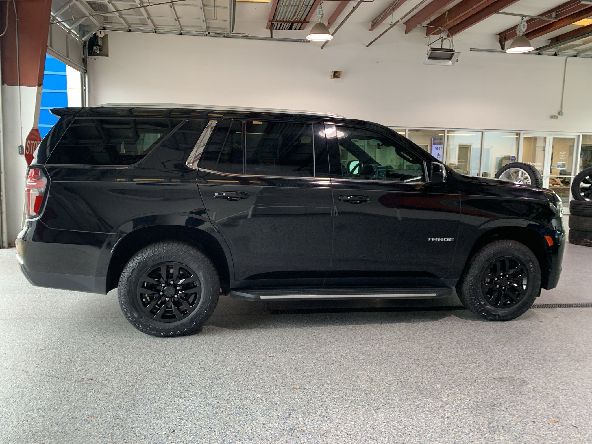 Used 2021 Chevrolet Tahoe LS RWD image 12