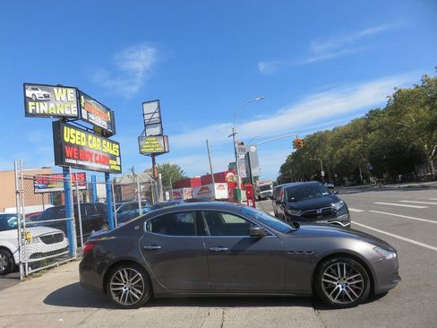 Used 2016 Maserati Ghibli S Q4 AWD/4WD image 9