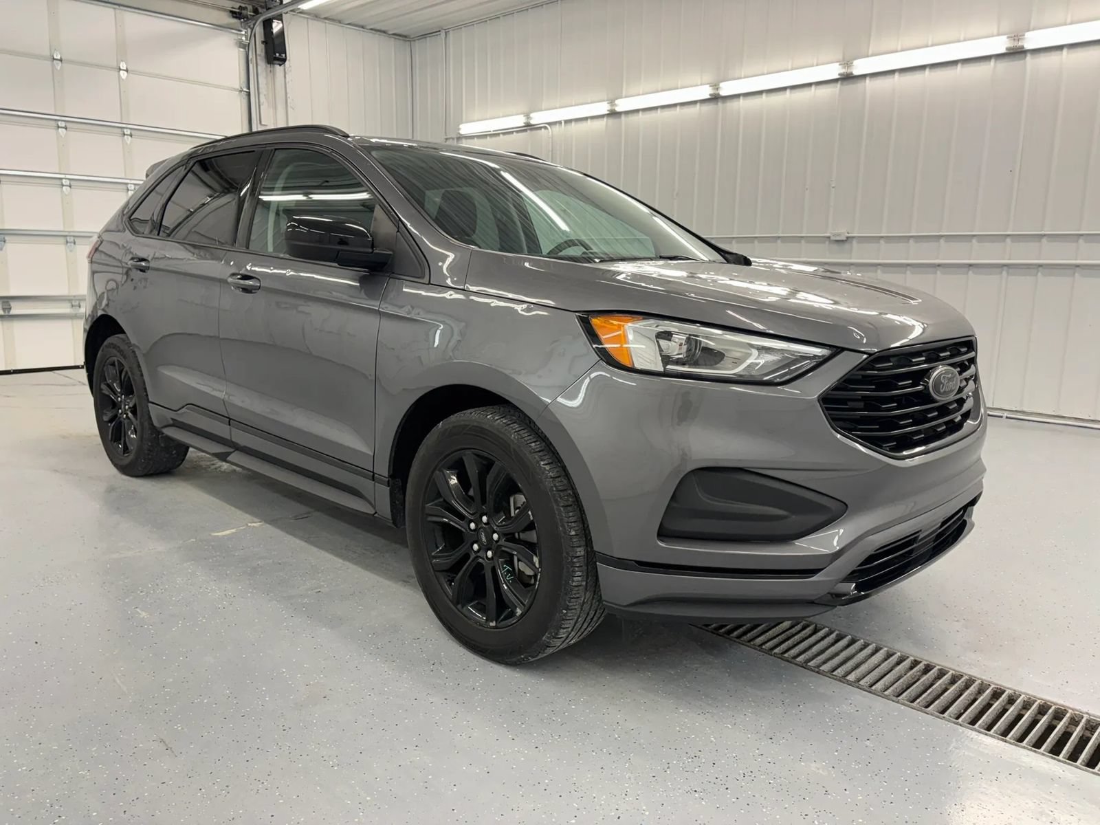Used 2022 Ford Edge SE w/ Black Appearance Package AWD/4WD image 12