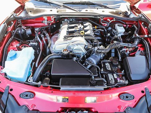 Used 2017 MAZDA MX-5 Miata Grand Touring RWD image 24