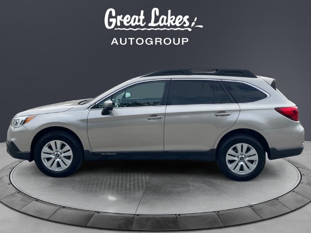 Used 2017 Subaru Outback 2.5i Premium AWD/4WD image 2