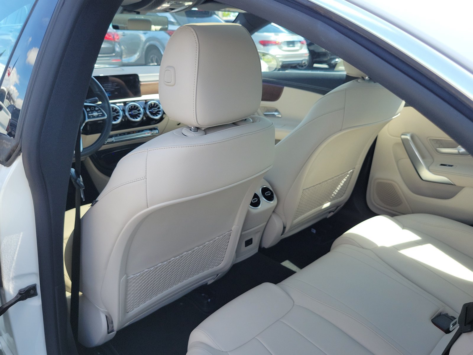 Used 2023 Mercedes-Benz CLA 250 image 11
