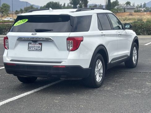 Used 2020 Ford Explorer XLT image 8