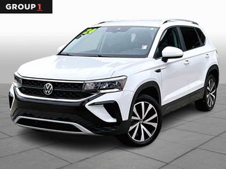 Used 2024 Volkswagen Taos SE video 1
