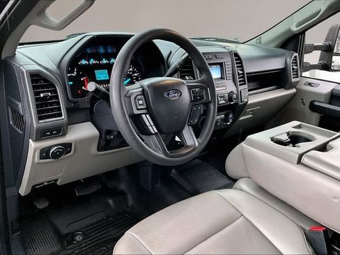 Used 2022 Ford F350 XL w/ Power Equipment Group image 14
