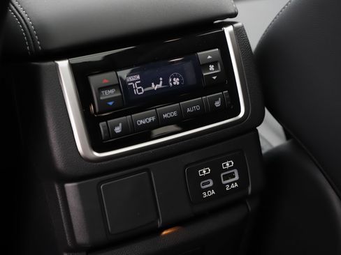 New 2026 Subaru Ascent Limited image 18