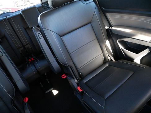 Certified 2023 Volkswagen Atlas SE w/ Panoramic Sunroof Package image 14