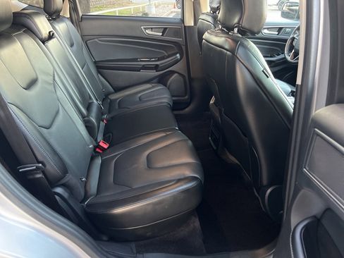 Used 2017 Ford Edge Titanium image 14