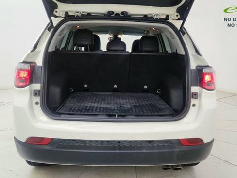 Used 2019 Jeep Compass Limited FWD image 14