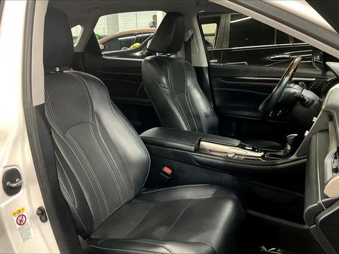 Used 2019 Lexus RX 350 FWD w/ Navigation Package image 8