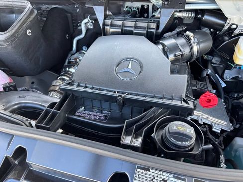 Used 2025 Mercedes-Benz Sprinter 2500 image 35