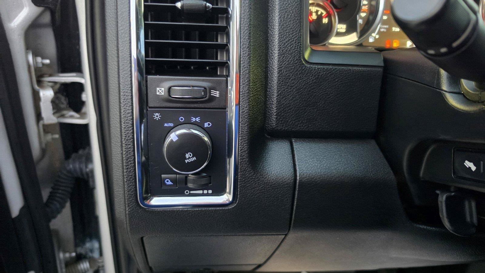 Used 2017 RAM 1500 Laramie AWD/4WD image 21