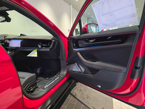 New 2026 Porsche Panamera GTS image 12