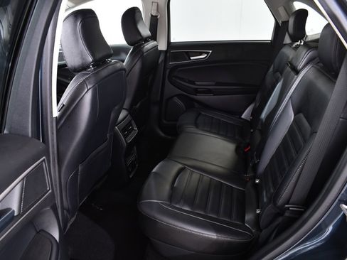 Used 2022 Ford Edge SEL w/ Convenience Package image 16