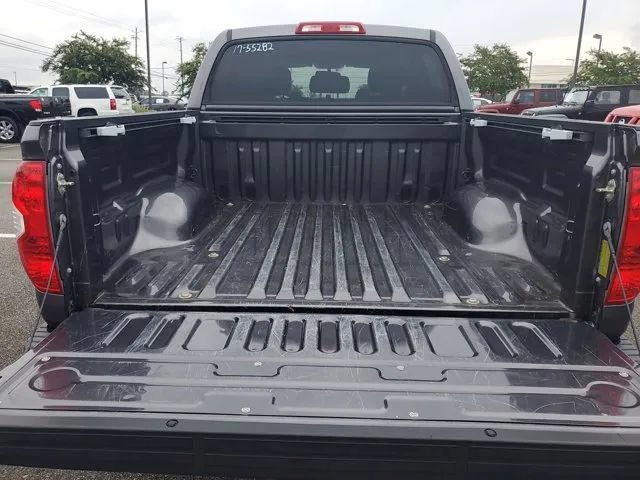 Used 2017 Toyota Tundra Limited w/ Limited Premium Package AWD/4WD image 11