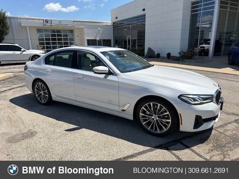 Used 2022 BMW 530i xDrive w/ Convenience Package AWD/4WD image 1
