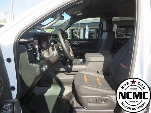 Used 2025 GMC Sierra 1500 AT4 image 24