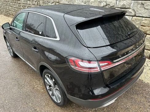 Used 2023 Lincoln Nautilus Reserve w/ Luxury Package image 4