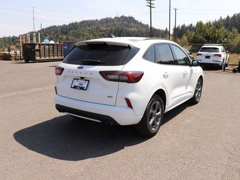 Used 2023 Ford Escape ST-Line w/ Equipment Group 301A FWD image 5