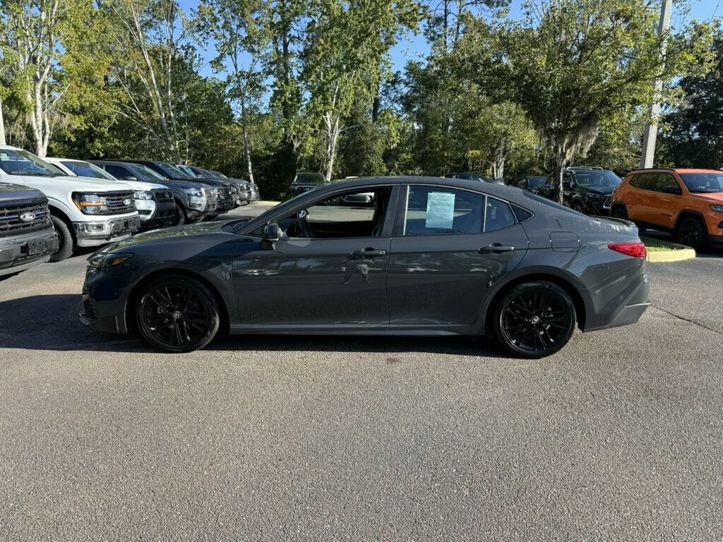 Used 2026 Toyota Camry SE FWD image 2