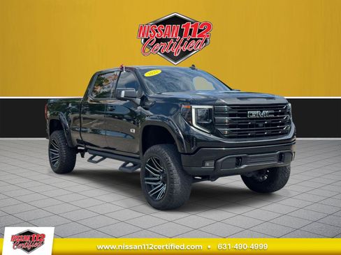 Used 2022 GMC Sierra 1500 Elevation w/ Elevation Premium Package AWD/4WD image 1