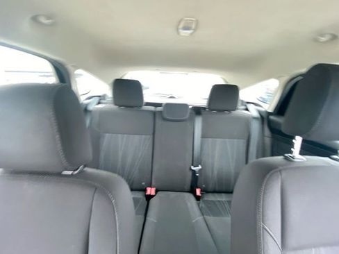 Used 2015 Ford Focus SE w/ SE Sport Package image 14