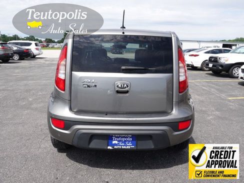 Used 2013 Kia Soul FWD image 3