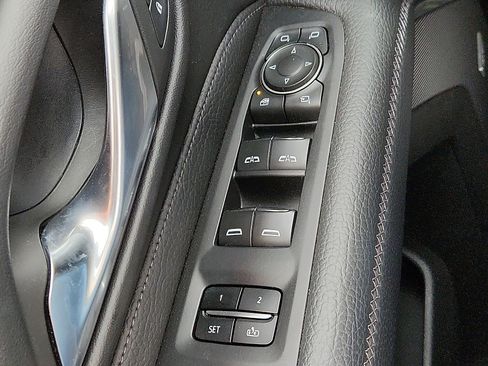 Used 2023 GMC Yukon Denali w/ Denali Reserve Package image 22