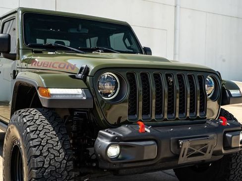 Used 2023 Jeep Gladiator Rubicon w/ LED Lighting Group AWD/4WD image 16