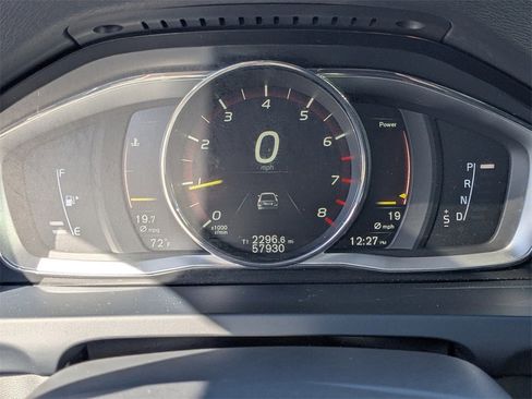 Used 2017 Volvo S60 T6 R-Design Platinum image 30