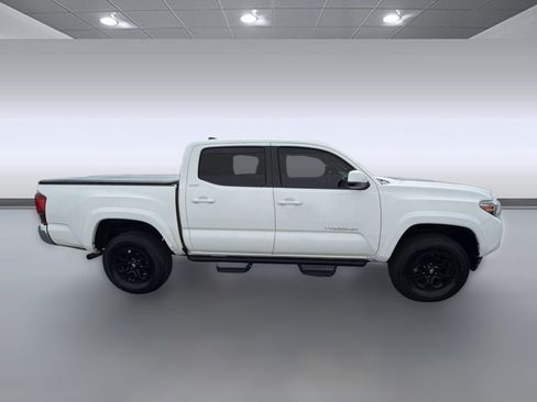 Used 2021 Toyota Tacoma SR5 RWD image 8