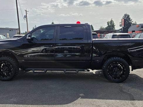 Used 2019 RAM 1500 Big Horn AWD/4WD image 4