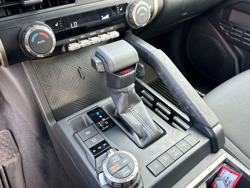 Used 2026 Toyota Tacoma TRD Off-Road AWD/4WD image 41