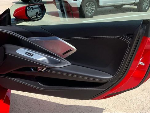 Used 2025 Chevrolet Corvette Stingray Premium Cpe w/ 3LT image 17