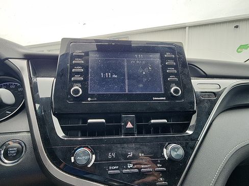 Used 2021 Toyota Camry SE w/ Convenience Package FWD image 14