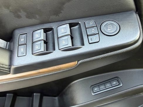 Used 2020 GMC Yukon XL Denali image 19