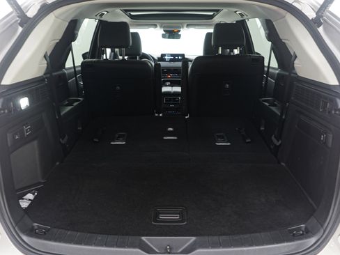 Certified 2024 MAZDA CX-90 Plug-In Hybrid w/ Premium Pkg image 9