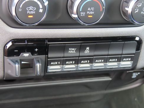 New 2024 RAM 2500 Tradesman w/ Chrome Appearance Group image 11