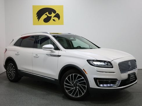 Used 2019 Lincoln Nautilus Reserve AWD/4WD image 2