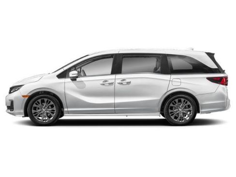 New 2026 Honda Odyssey Touring image 3